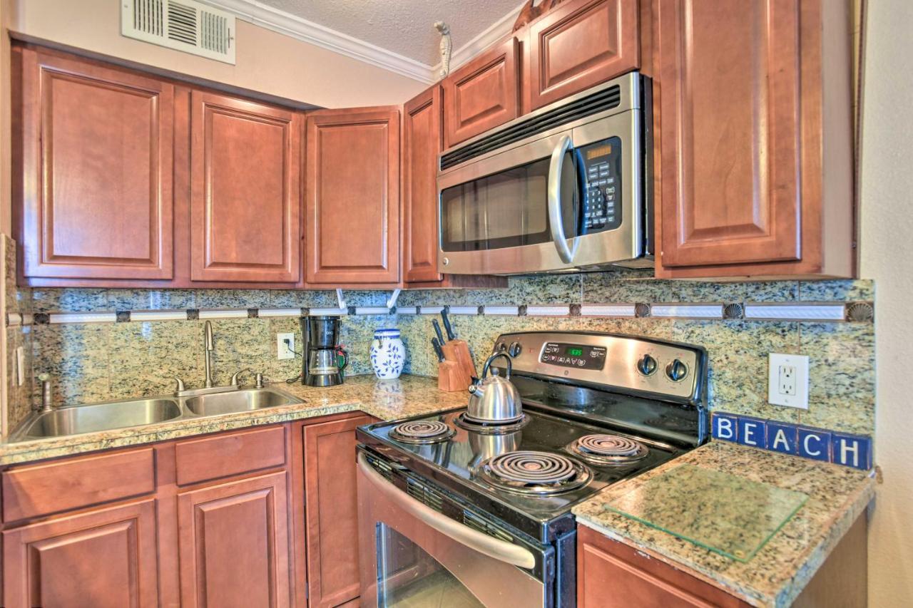 Oceanfront Corpus Christi Condo With Pool! Exterior photo