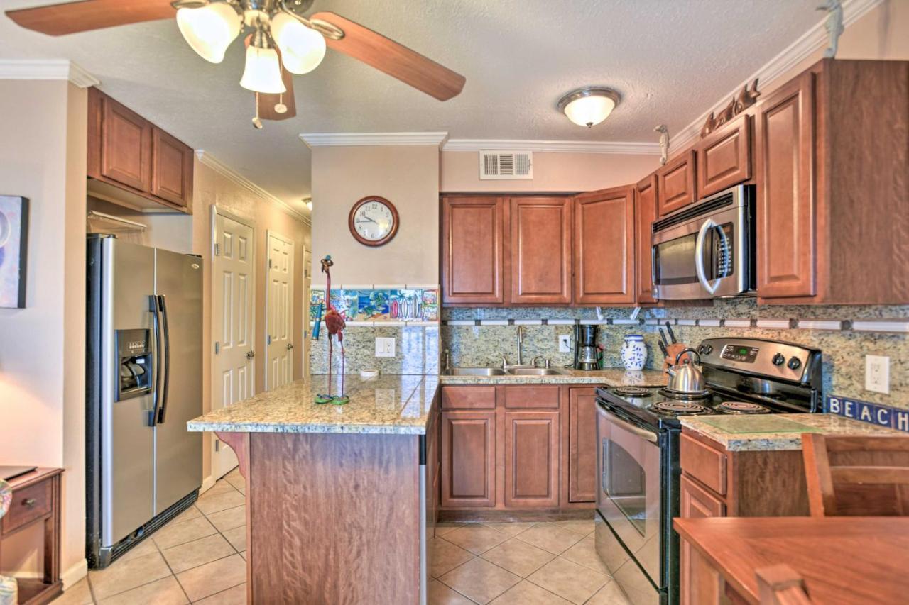 Oceanfront Corpus Christi Condo With Pool! Exterior photo