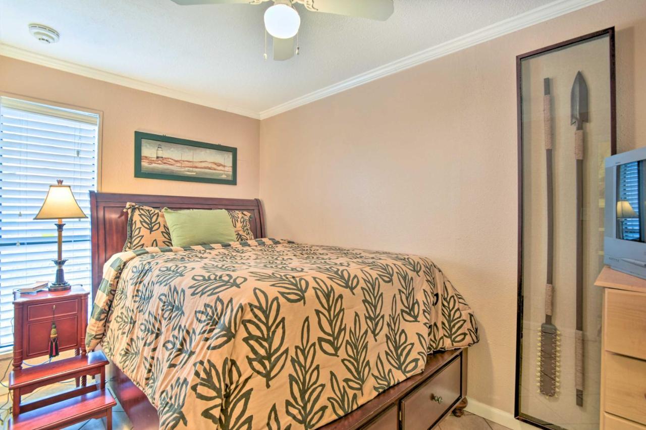 Oceanfront Corpus Christi Condo With Pool! Exterior photo
